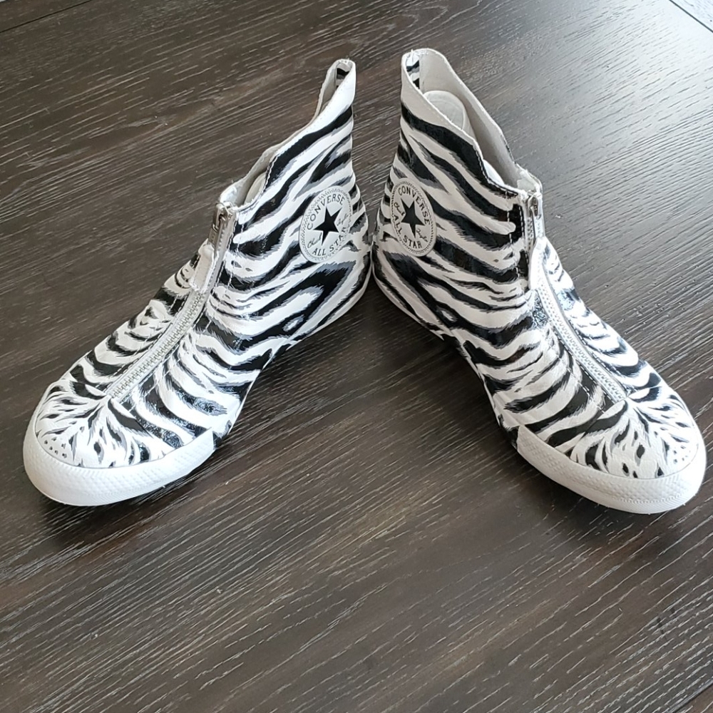 Converse CTAS Shroud Hi White & Black Zebra Shoes